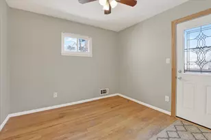 4701 Croissant St, Dearborn Heights, MI 48125 - Photo 17