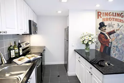 555 S Old Woodward Avenue #1504, Birmingham, MI 48009 - Photo 5