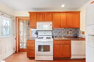 10905 Jackson Ct, Van Buren Township, MI 48111 - Photo 13