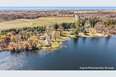 11235 W Broomfield Road, Remus, MI 49340 - Photo 43