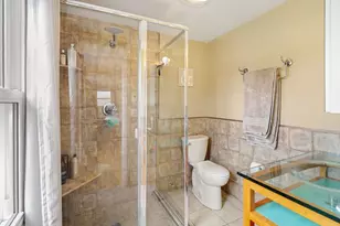 25234 Chapelweigh Dr, Farmington Hills, MI 48336 - Photo 21