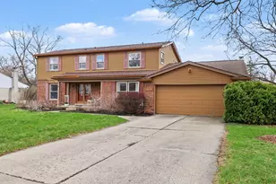 25234 Chapelweigh Dr, Farmington Hills, MI 48336 - Photo 3