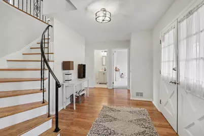 25234 Chapelweigh Drive, Farmington Hills, MI 48336 - Photo 5