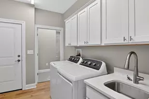 1132 Lochaven Cir, Hillsdale, MI 49242 - Photo 43