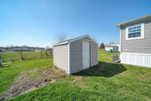 320 Grand River Dr, Adrian, MI 49221 - Photo 29