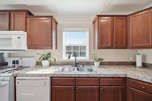 320 Grand River Dr, Adrian, MI 49221 - Photo 11