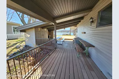 9471 Peninsula Drive, Mecosta, MI 49332 - Photo 39
