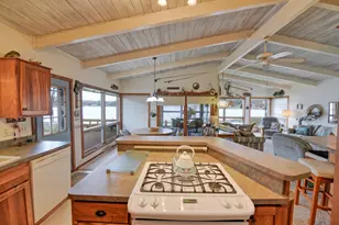 9471 Peninsula Dr, Mecosta, MI 49332 - Photo 15