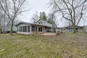 9471 Peninsula Dr, Mecosta, MI 49332 - Photo 3