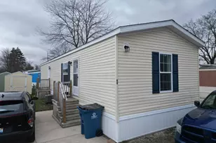 333 E Lakewood Blvd, Holland, MI 49424 - Photo 1