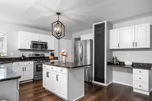 3867 Steamboat Ct, Ann Arbor, MI 48108 - Photo 5