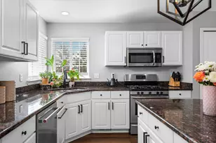 3867 Steamboat Ct, Ann Arbor, MI 48108 - Photo 9