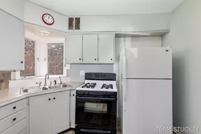 1124 Sibley Street NW, Grand Rapids, MI 49504 - Photo 9