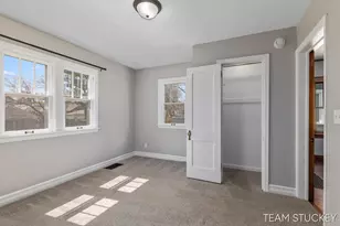 1124 Sibley St NW, Grand Rapids, MI 49504 - Photo 11