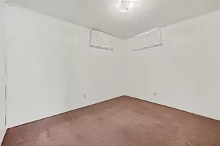 1017 E Hess Lake Dr, Grant, MI 49327 - Photo 23