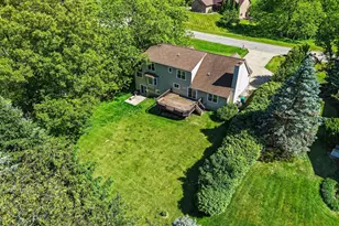 13574 Orchard Ct, Chelsea, MI 48118 - Photo 3