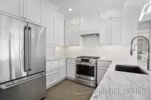 930 W Savidge St, Spring Lake, MI 49456 - Photo 3