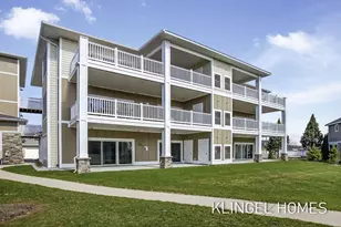 930 W Savidge St, Spring Lake, MI 49456 - Photo 1