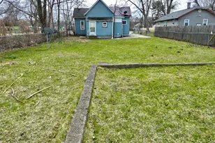 885 Mineral Ave, Benton Harbor, MI 49022 - Photo 5