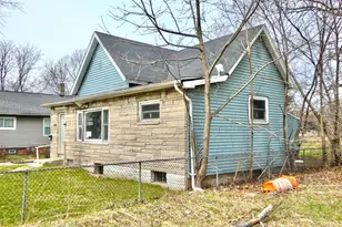 885 Mineral Ave, Benton Harbor, MI 49022 - Photo 3