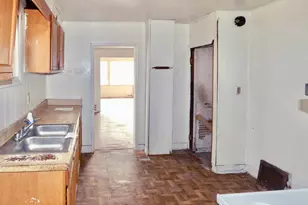 885 Mineral Ave, Benton Harbor, MI 49022 - Photo 11