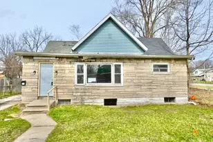 885 Mineral Ave, Benton Harbor, MI 49022 - Photo 1