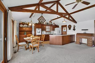 8653 Wildwood Ct, Jackson, MI 49201 - Photo 13