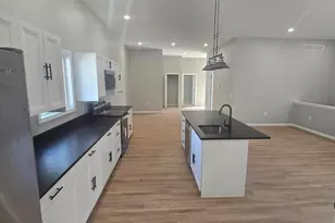 315 E Arlington St, Bangor, MI 49013 - Photo 11