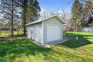 2435 Lilac Ave, Holland, MI 49424 - Photo 33