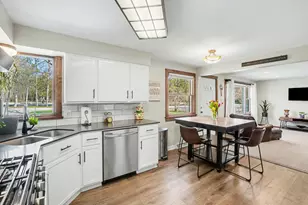 2435 Lilac Ave, Holland, MI 49424 - Photo 5