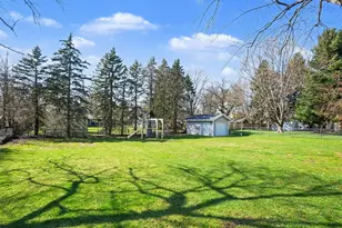 2435 Lilac Ave, Holland, MI 49424 - Photo 37