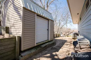 3229 Edgewater St, Muskegon, MI 49441 - Photo 5