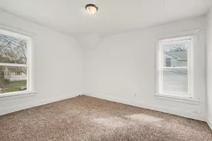 458 Clinton Ave, Kalamazoo, MI 49001 - Photo 17