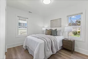 647 E Brockton Ave, Madison Heights, MI 48071 - Photo 11