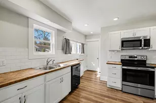 909 S Franklin St, Greenville, MI 48838 - Photo 5