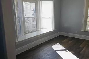 849 Bates St SE, Grand Rapids, MI 49506 - Photo 3