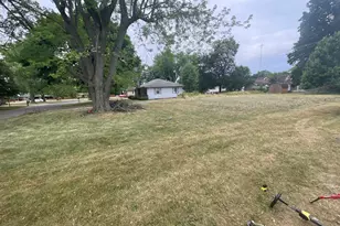 1620 Pearl St, Benton Harbor, MI 49022 - Photo 1