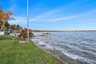 33766 Forest Beach Dr, Eau Claire, MI 49111 - Photo 31