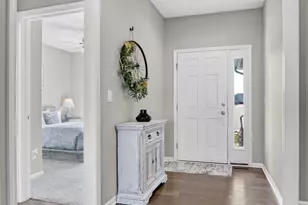 1158 Lark St, Lake Orion, MI 48360 - Photo 5