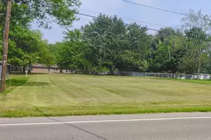 3433 Washington Ave, Saint Joseph, MI 49085 - Photo 1