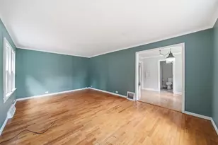 208 Thorpe Dr, Jackson, MI 49203 - Photo 3