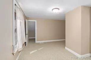 518 N State St, Ionia, MI 48846 - Photo 15