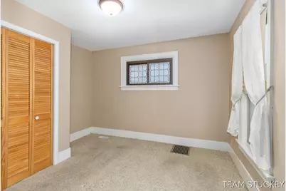 518 N State Street, Ionia, MI 48846 - Photo 11