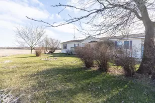 2822 Olmstead Rd, Muir, MI 48860 - Photo 5