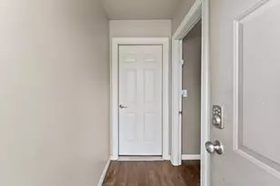 677 Karmada St, Plymouth, MI 48170 - Photo 3