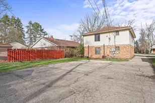 677 Karmada St, Plymouth, MI 48170 - Photo 27