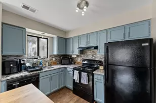 677 Karmada St, Plymouth, MI 48170 - Photo 7