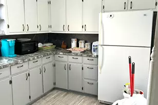 447 Emerald Ave NE, Grand Rapids, MI 49503 - Photo 11