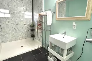 447 Emerald Ave NE, Grand Rapids, MI 49503 - Photo 17