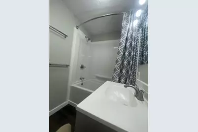 204 W Berry Avenue, Lansing, MI 48910 - Photo 11